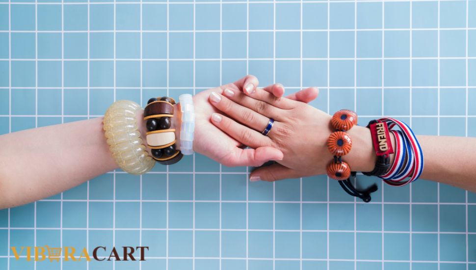 Magnetic Wristband for Nails